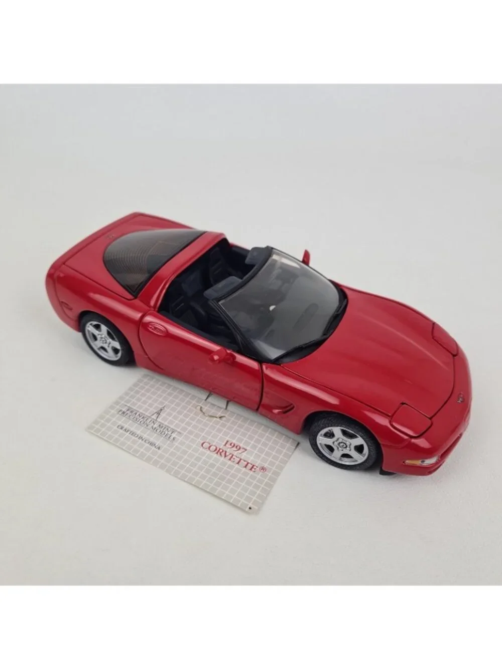 Franklin Mint Precision 1997 Chevrolet Corvette Red 1:24 Die Cast B11WW95